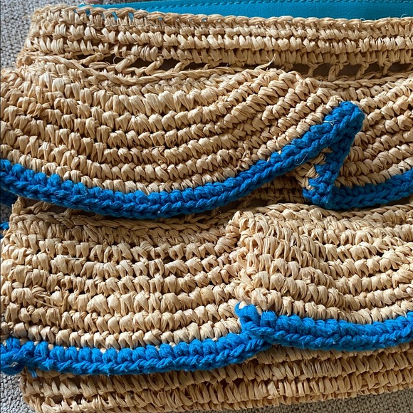 BTB Los Angeles Joey Raffia Clutch - Picture 7 of 12